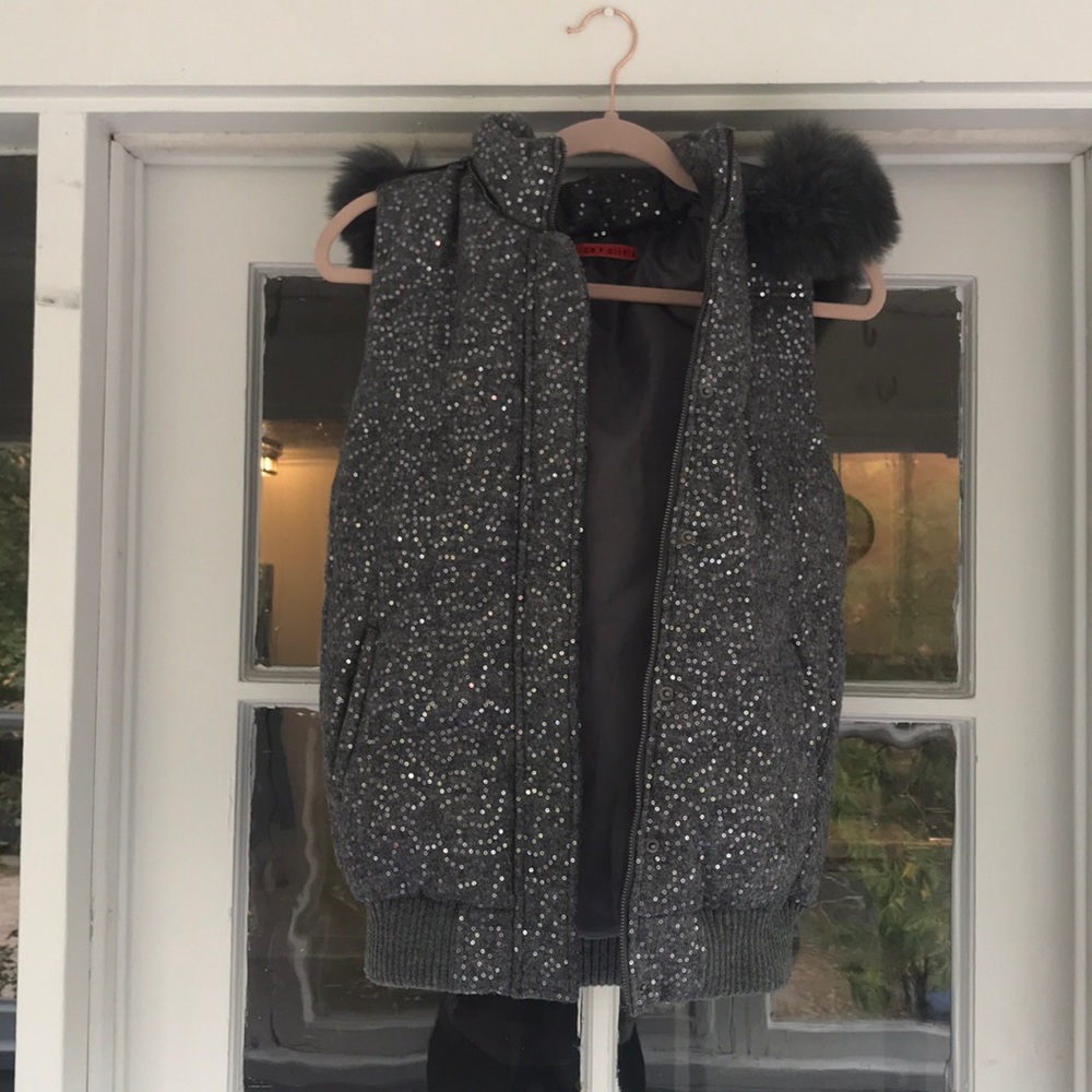 LIKE NEW Alice and Olivia sequin vest